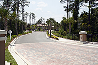 Picture of the gates at Summerhill at Meadowcrest